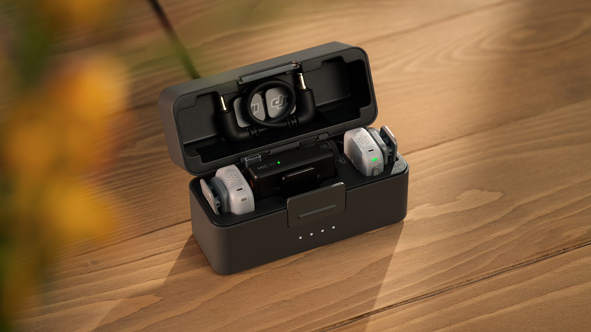 DJI Mic Mini 2 Victo Ngai Tasarımı